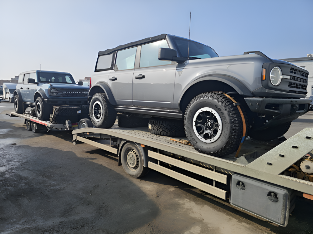 Automobilių, motociklų ir kitų transporto priemonių pervežimas visoje Lietuvoje.